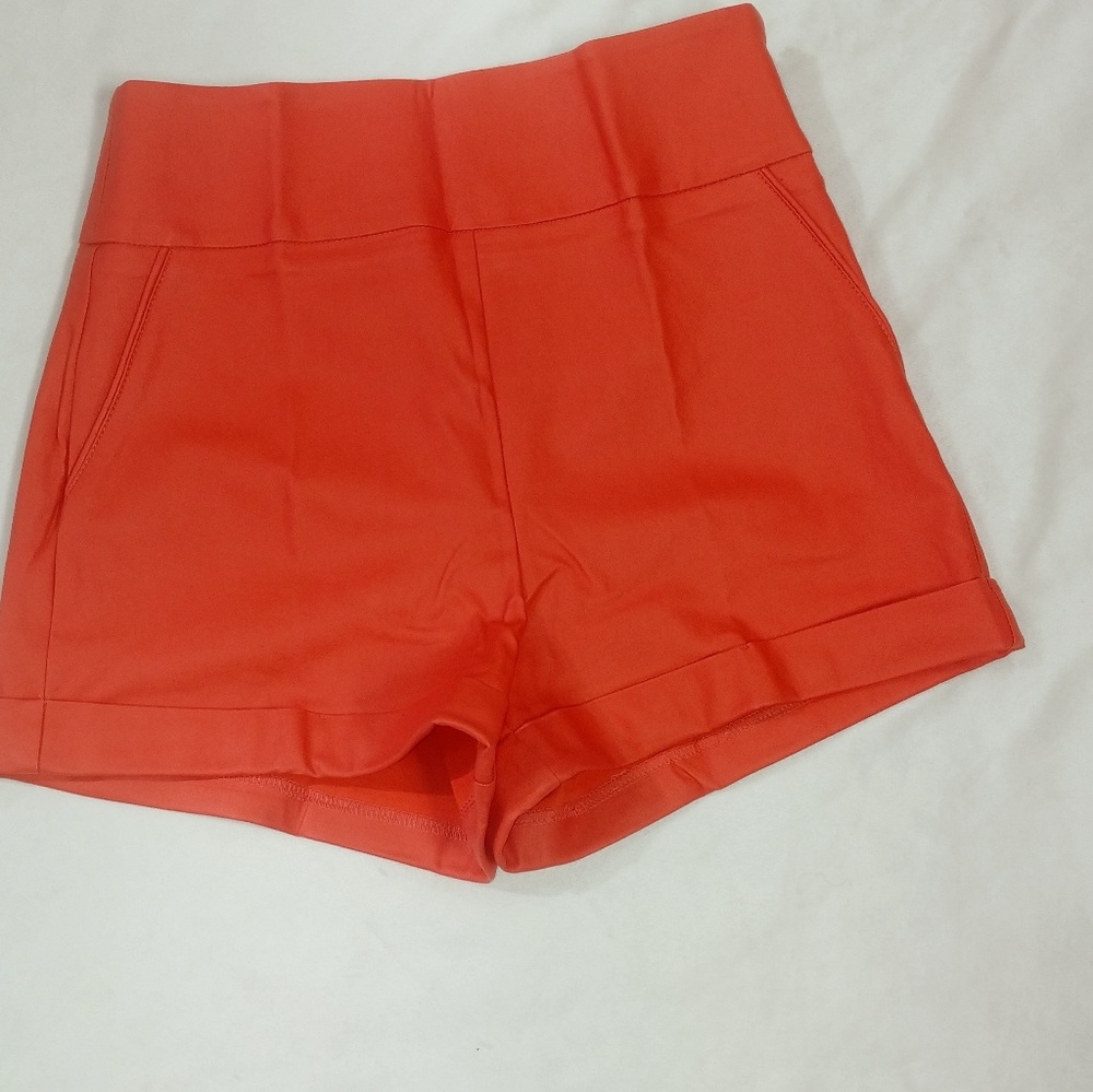 Arden B high waisted shorts NWT